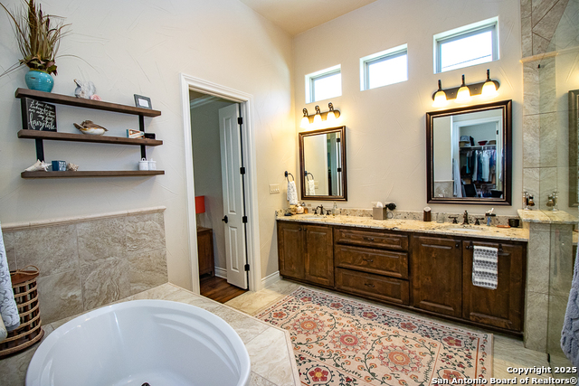 Image 27 of 59 For 30019 Cibolo Trce