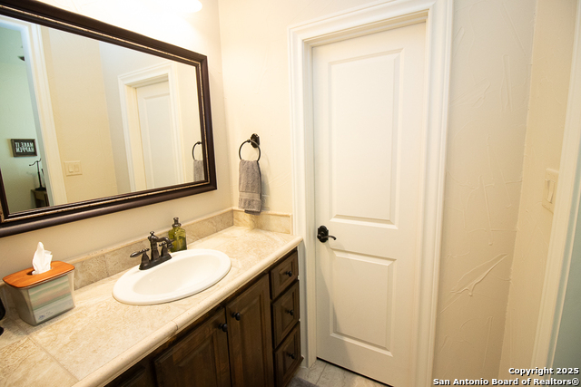 Image 38 of 59 For 30019 Cibolo Trce