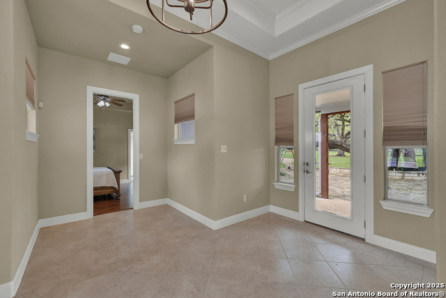 Image 7 of 39 For 10319 Oak Forest
