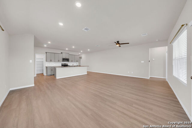 Image 15 of 36 For 31681 Untrodden