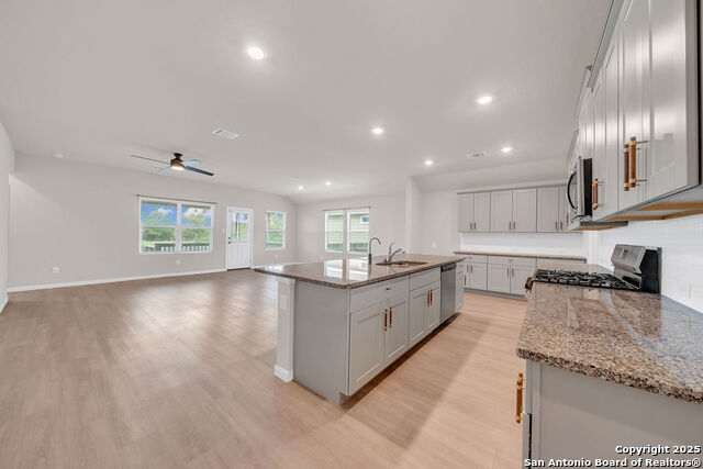 Image 8 of 36 For 31681 Untrodden