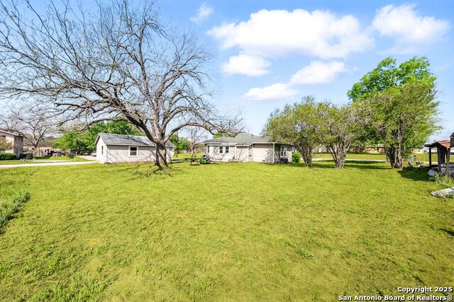 Image 33 of 47 For 104 Persons St