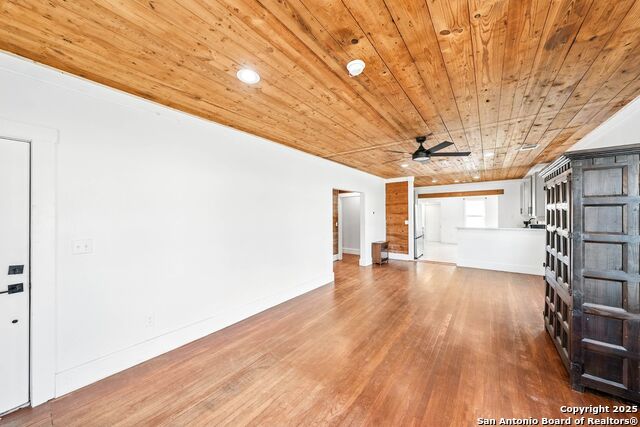 Image 7 of 47 For 104 Persons St