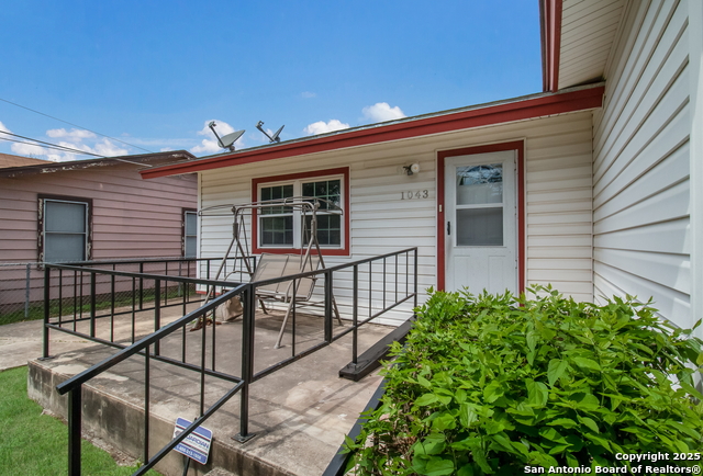 Image 2 of 14 For 1043 Kendalia Avenue