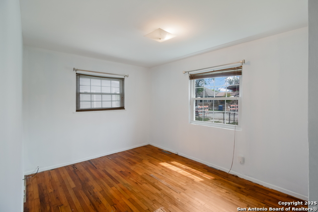 Image 7 of 14 For 1043 Kendalia Avenue