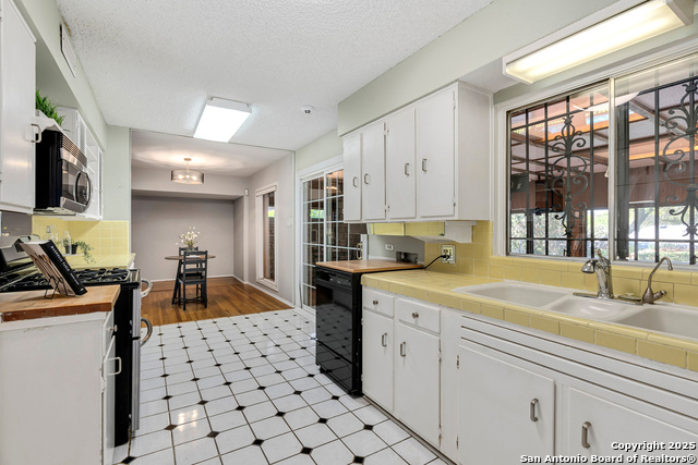 Listing photo id 6 for 1311 Wiltshire