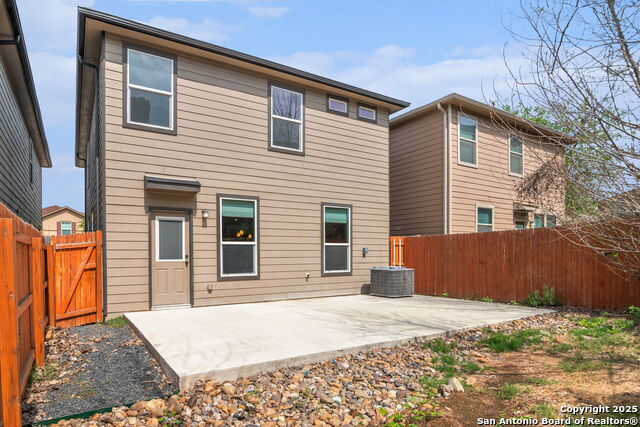 Image 16 of 17 For 5911 Eckhert Rd  144