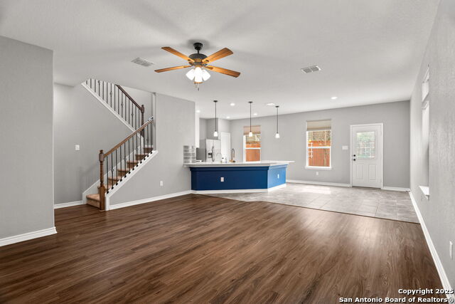 Image 4 of 17 For 5911 Eckhert Rd  144