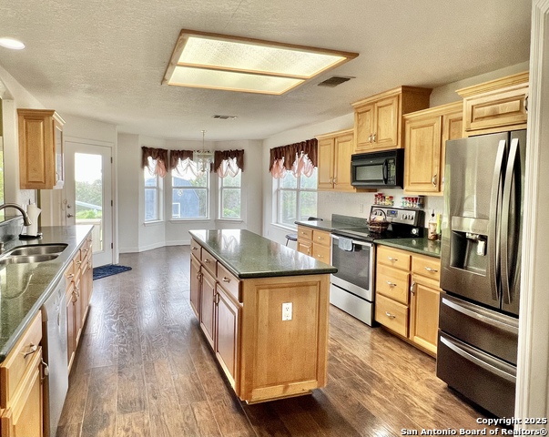 Image 12 of 39 For 6125 Wegner Rd