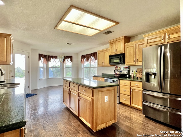 Image 13 of 39 For 6125 Wegner Rd