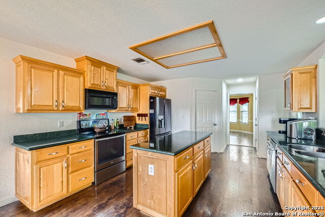 Image 19 of 39 For 6125 Wegner Rd