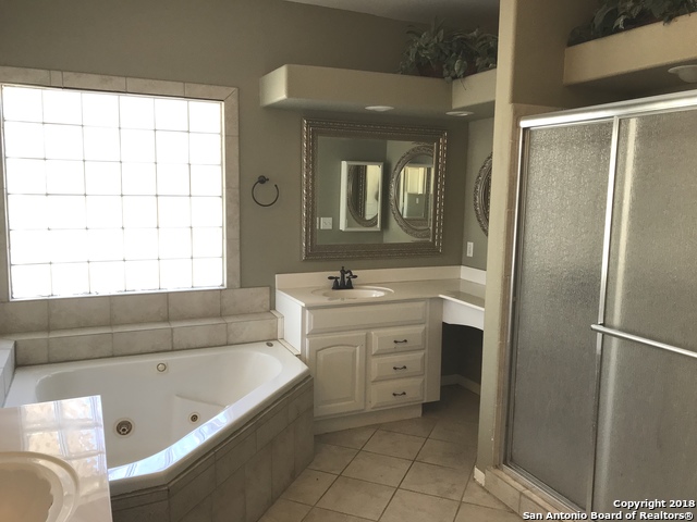 Image 23 of 47 For 3011 River Way