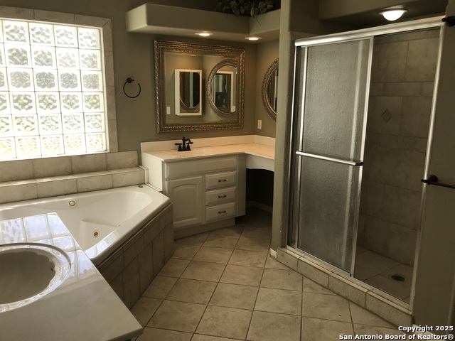 Image 36 of 47 For 3011 River Way