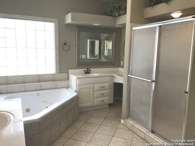 Image 5 of 47 For 3011 River Way