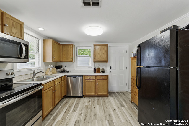 Image 10 of 29 For 411 Ellis  