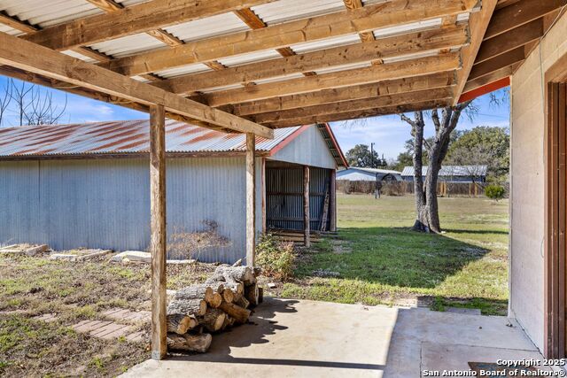 Image 20 of 28 For 1068 Ranch Road 165