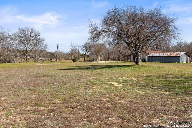 Image 22 of 28 For 1068 Ranch Road 165