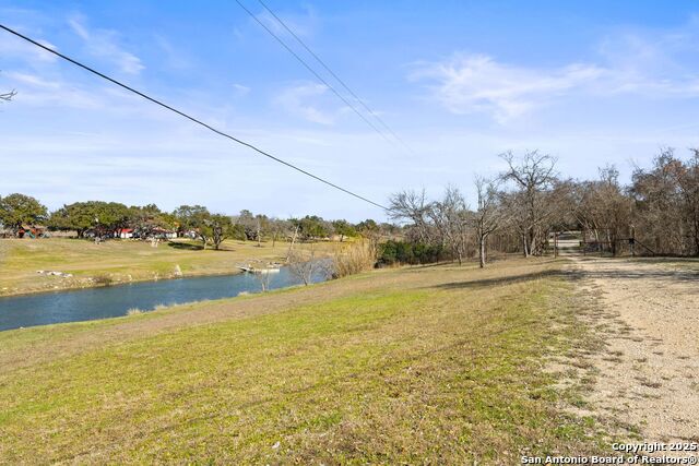 Image 23 of 28 For 1068 Ranch Road 165
