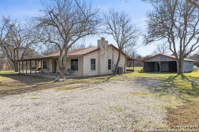 Image 5 of 28 For 1068 Ranch Road 165
