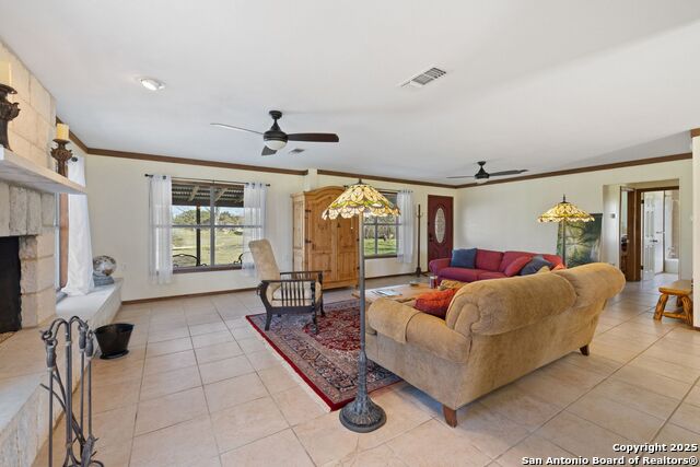 Image 7 of 28 For 1068 Ranch Road 165