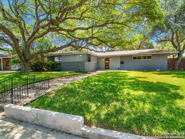 Image 2 of 37 For 602 Northridge Dr