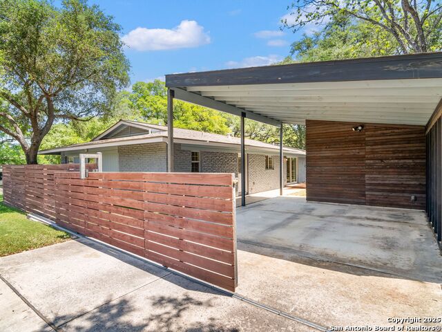 Image 29 of 37 For 602 Northridge Dr