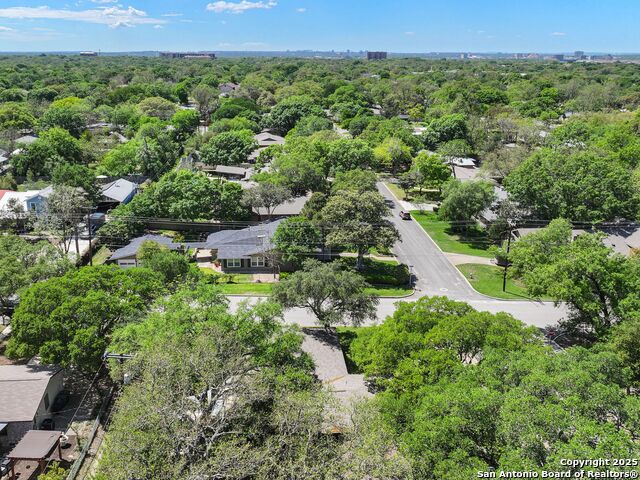 Image 33 of 37 For 602 Northridge Dr