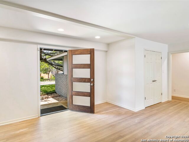 Image 4 of 37 For 602 Northridge Dr