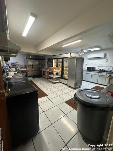 Listing photo id 9 for 2000 10th