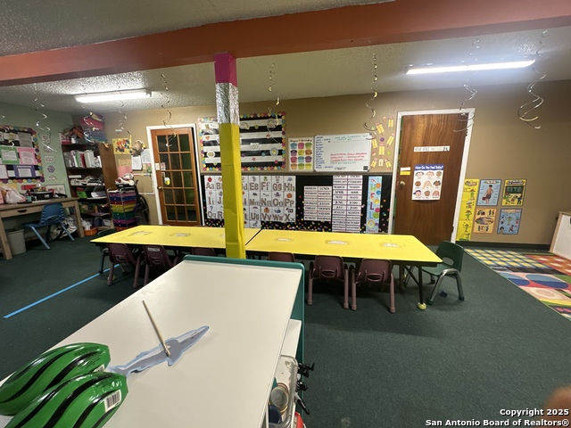Listing photo id 18 for 2000 10th