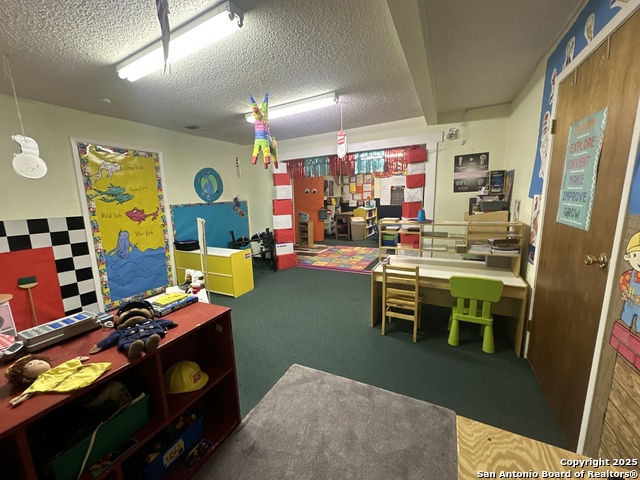Listing photo id 22 for 2000 10th