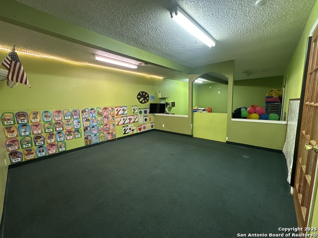 Listing photo id 42 for 2000 10th