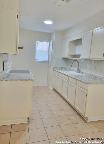 Image 3 of 10 For 4150 Winesap Dr.