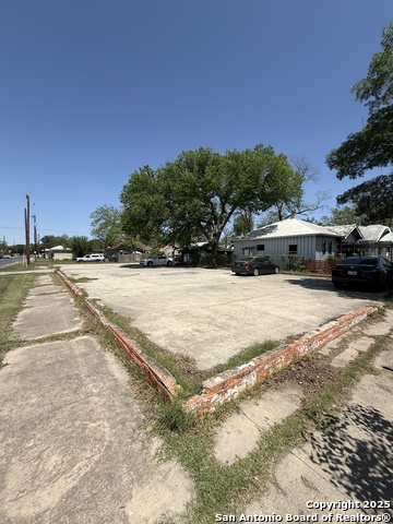Listing photo id 2 for 505 Cooper