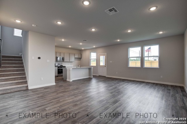 Image 7 of 18 For 10702 Fairchild Way