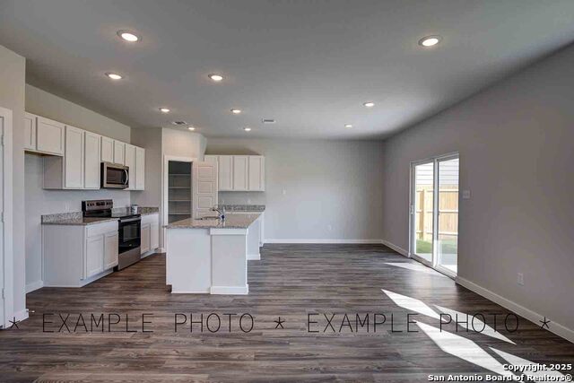 Image 18 of 24 For 10638 Fairchild Way