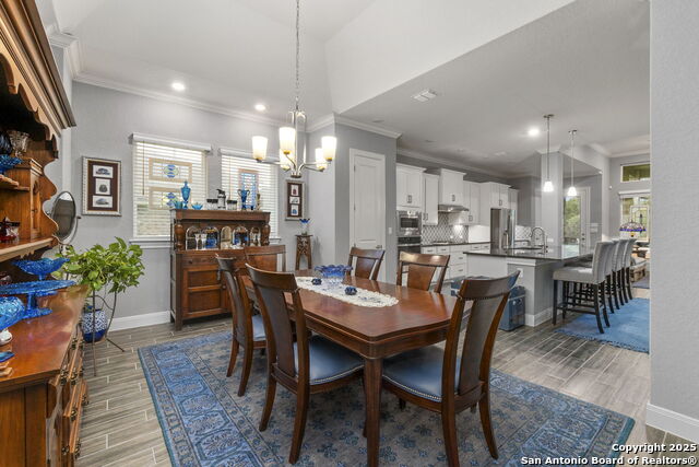 Listing photo id 13 for 22815 Grande Vista