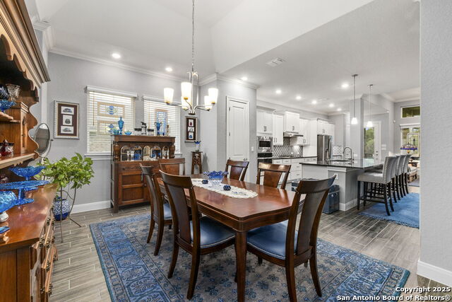 Listing photo id 14 for 22815 Grande Vista