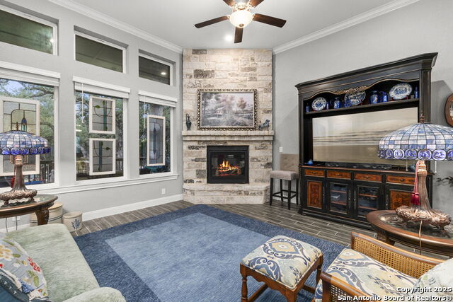Listing photo id 18 for 22815 Grande Vista