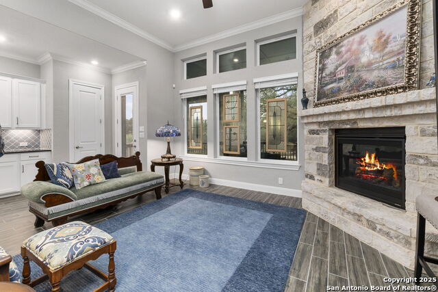 Listing photo id 20 for 22815 Grande Vista