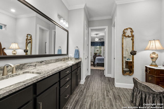 Listing photo id 27 for 22815 Grande Vista