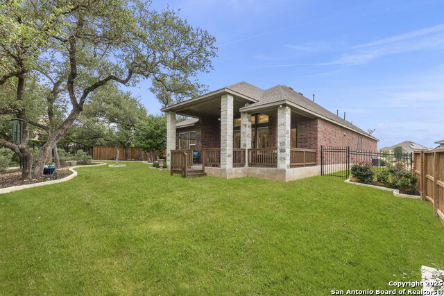 Listing photo id 34 for 22815 Grande Vista