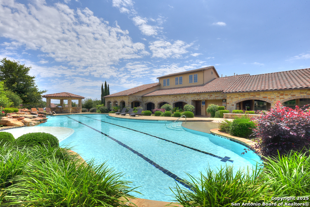 Listing photo id 51 for 22815 Grande Vista