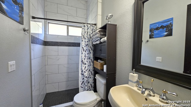 Listing photo id 11 for 37 Stratton