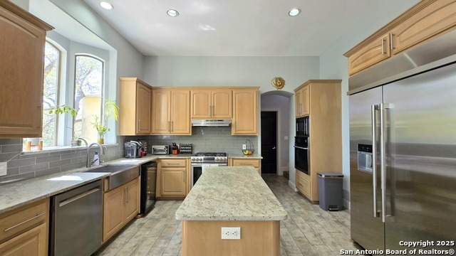 Listing photo id 17 for 37 Stratton