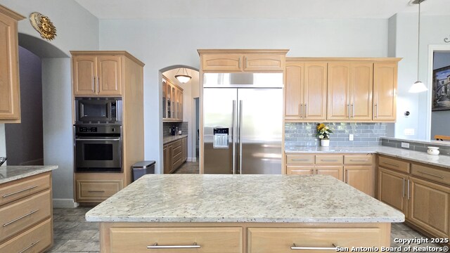 Listing photo id 18 for 37 Stratton