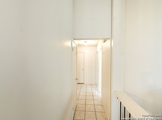 Image 15 of 33 For 7401 Oak Marsh