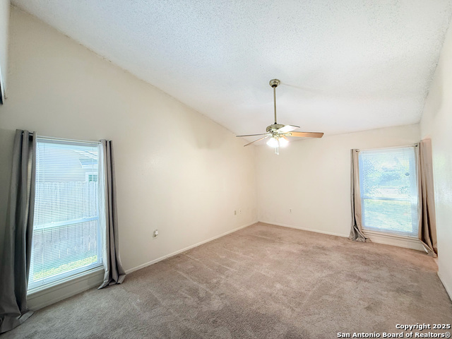 Image 20 of 33 For 7401 Oak Marsh