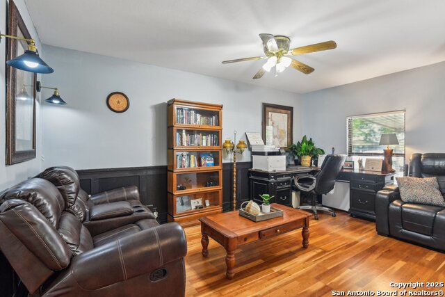 Listing photo id 8 for 270 Goodhue Ave
