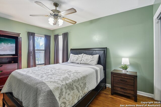 Listing photo id 21 for 270 Goodhue Ave
